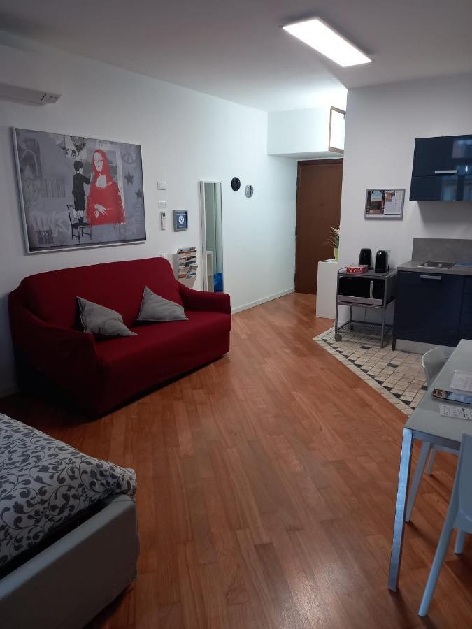 Suite Apartment San Lazzaro Bergamo Eksteriør bilde